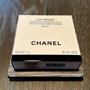 Chanel - 0.42oz - Les Beiges - BD121 - Healthy Glow Sheer Powder